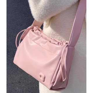 มาใหม่ พร้อมส่ง💘 pink leather bag กระเป๋าสะพายข้าง หนัง สีชมพู สไตล์เกาหลี korea style