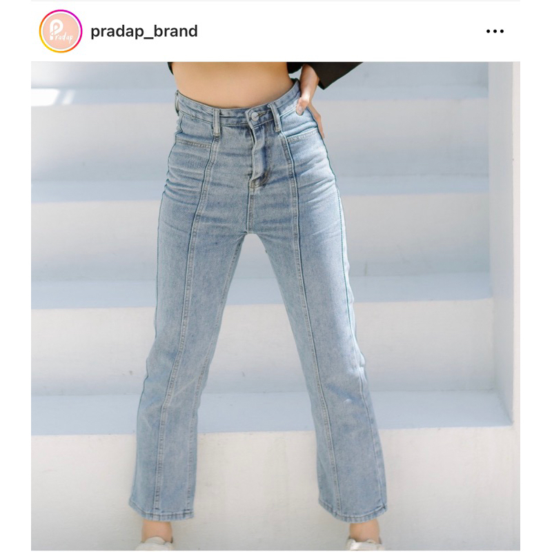 ส่งต่อ✨กางเกงยีนส์เอวสูงจากร้านประดับ Pradap 👖