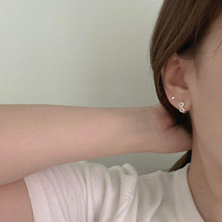 Winterwinter Jewelry Silver925 : เครื่องประดับเงินแท้ เงินแท้925 ต่างหูห่วง ประดับเพชร cz รูปโบว์