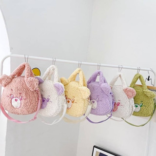 สินค้าพร้อมส่ง กระเป๋าสะพาย care bear น่าร้าก ตะมุตะมิมากค่า