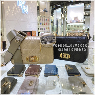LYN กระเป๋าสะพายข้าง รุ่น Noelle M :  LL23CBF100 แท้จากชอป พร้อมอุปกรณ์