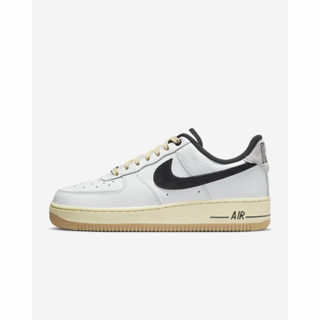 ของแท้ 100%  Nike Air Force 1 07 LX พร้อมส่ง