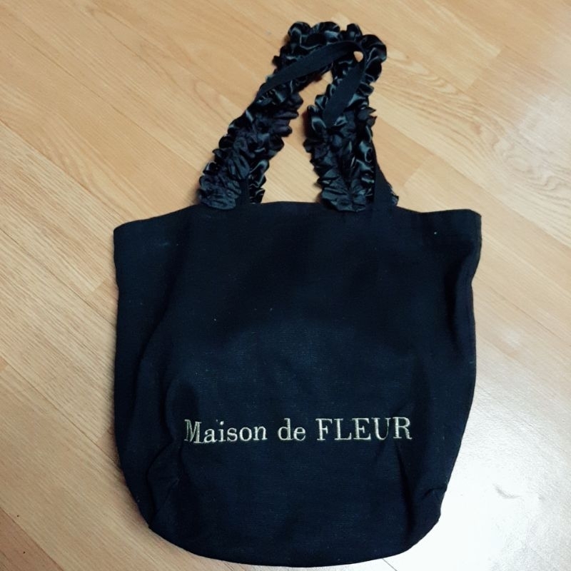 กระเป๋าผ้า Maison de FLEUR มือสอง