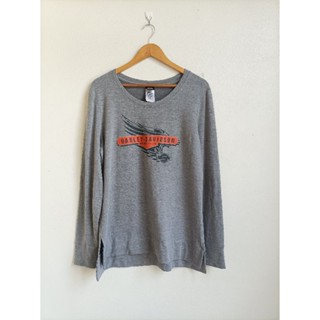 HARLEY DAVIFSON เสื้อผู้ชาย ผ้ายืด  สีเทา สกรีนหน้าหลัง SIZE L รอบอก  44 นิ้วค่ะ