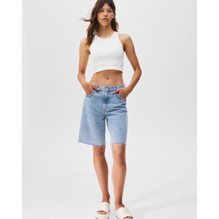 Pull&amp;Bear High Rise Shorts Woman  กางเกงยีนส์ขาสั้นแบรนด์PULL&amp;BEAR แท้100%มาใหม่คะ สีสวย ทรงสวย เอวสูงประมาณสะดือนะคะ