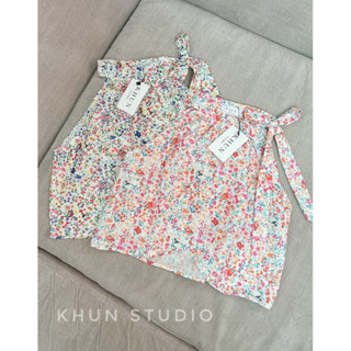 ✨💘Khun Studio💖✨เสื้อไขว้หน้า สายผูก ลายดอกไม้🌸ทรงน่ารักมากน้าา ใส่แล้วดูลุคคุณหนูมาก🧸💐