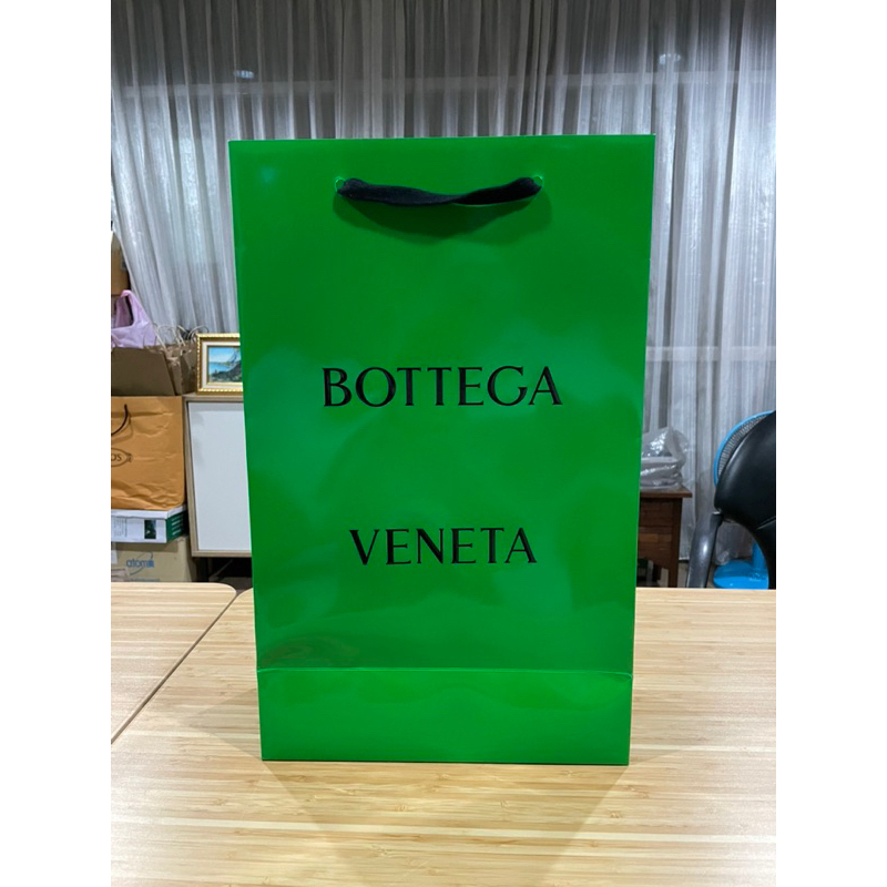 ถุงกระดาษ Bottega Veneta