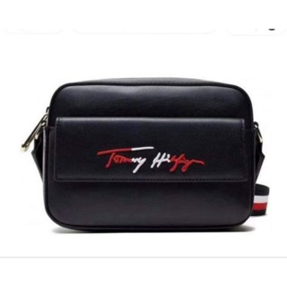 กระเป๋า TOMMY HILFIGER Messenger Bag