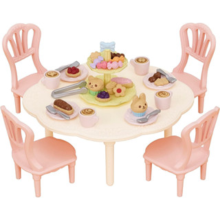 Sylvanian Families Furniture Sweets Party Set Ka-426 ชุดปาร์ตี้ ที่มาพร้อมโต๊ะ เก้าอี้ สวยงาม เต็มไปด้วยของหวานน่ารัก สีสันสดใส ของแท้ ส่งตรงจากญี่ปุ่น