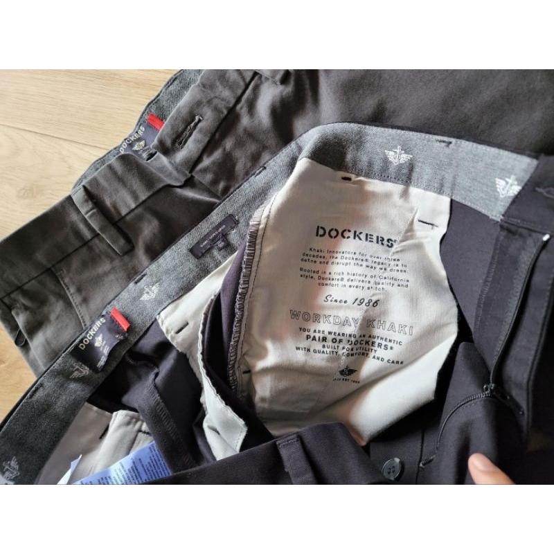 Dockers Workday Khaki Pants With Smart 360 Flex(Classic Fit) กางเกงสแลค ด๊อกเกอร์ ของแท้ 100% ของใหม