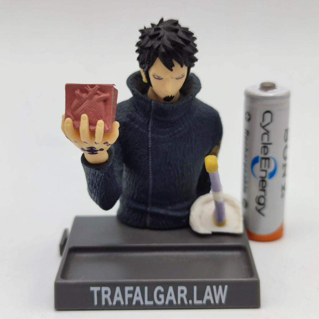 ฟิกเกอร์ Figure ทราฟัลการ์ ลอว์ Law ของแท้ ของมือสอง One Piece วันพีช