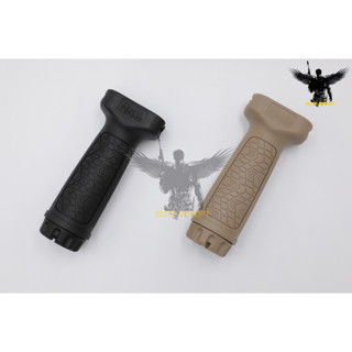 กริ๊ปมือ Daniel Defense รุ่น จับราง 20mm. (DANIEL DEFENSE VERTICAL FOREGRIP - Picatinny)  ● คุณสมบัติ : 1. สำหรับติด