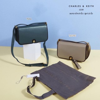 กระเป๋าสะพายข้าง สะพายไหล่ แบรนด์ Charles &amp; Keith