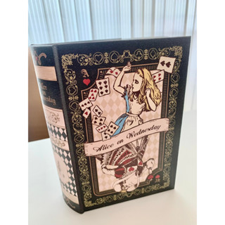 [ของใหม่] กล่องหนังสือ Alice on Wednesday bookcase box