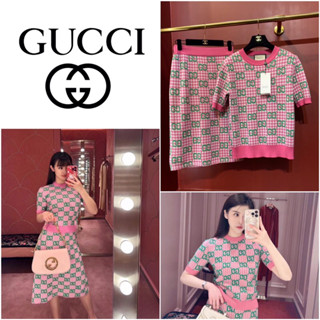 ชุดเซ็ต GUCCI GG JACQUARD SHORT SLEEVE SWEATER WITH TUBE SKIRT