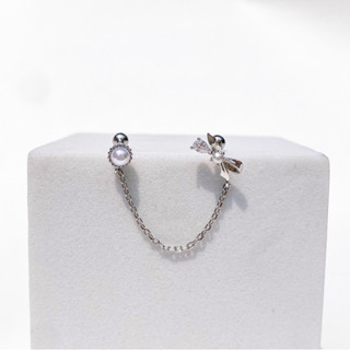 จิวต่างหูเกาหลี More Than Piercing: C008 Ribbon Pearl Chain