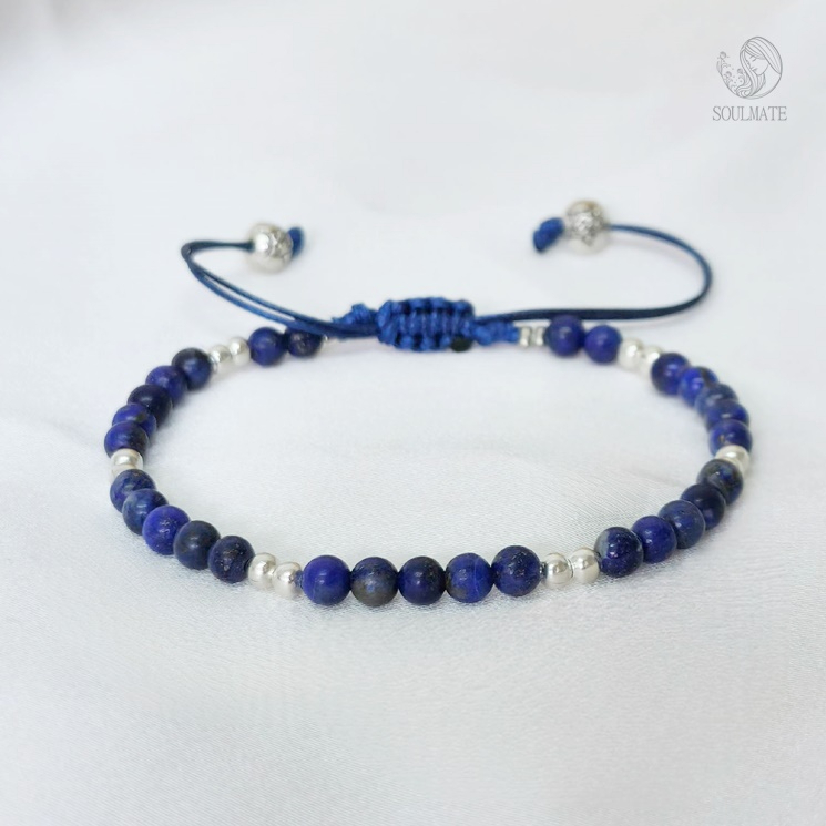 กำไลหินลาพิสลาซูลี Lapis lazuli 4 mm. เสริมสร้างสติปัญญา การเรียน/สอบ ความหยั่งรู้ กำไลหินแท้ กำไลหินเสริมดวง