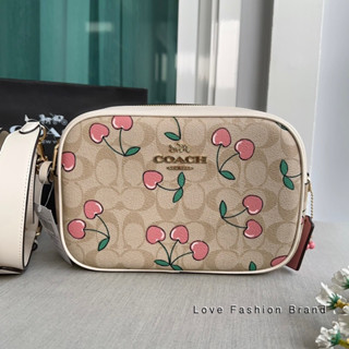 👑ผ่อน0%~แท้100%👑CF423 กระเป๋าสะพาย COACH Jamie Camera Bag In Signature Canvas With Heart Cherry Print