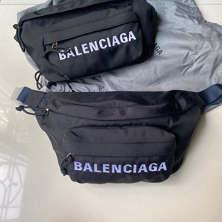 Brandnew New belenciaga belt bag สีดำสายสีเนวี่