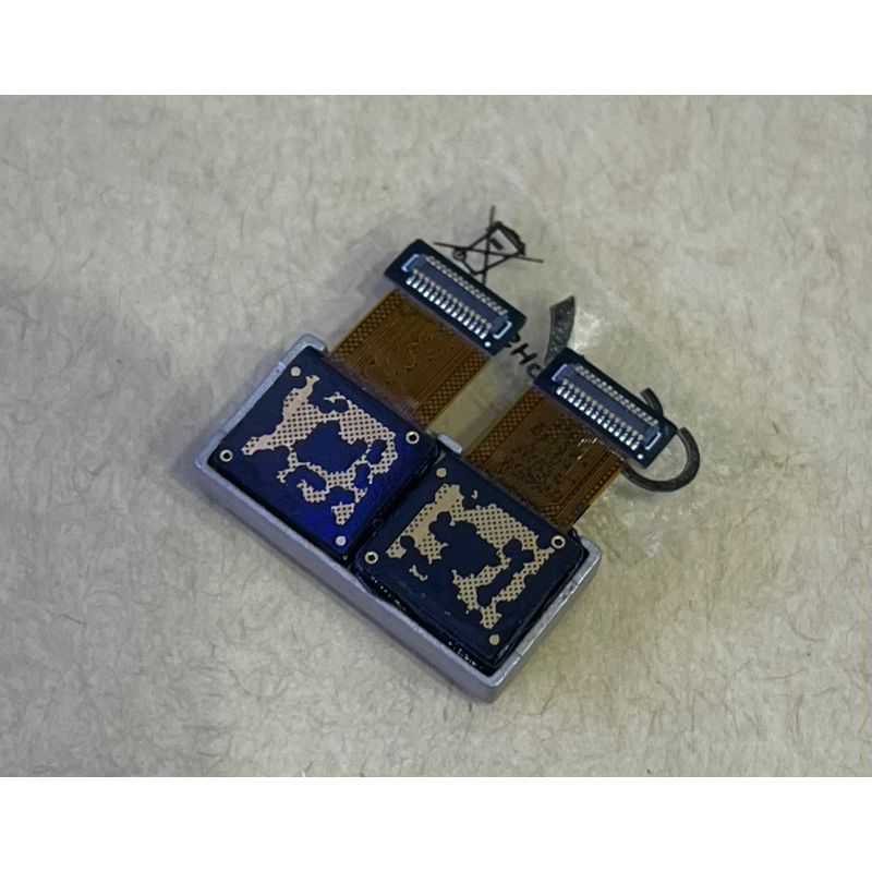 กล้องหลังOne+ 5T (big camera)