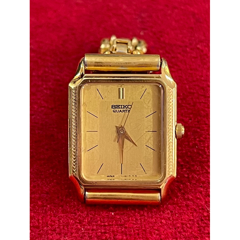 SEIKO QUARTZ  ตัวเรือนทองชุบ นาฬิกาผู้หญิง มือสองของแท้