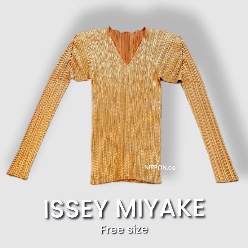 เสื้อIssey miyakeแท้ออกช็อป(มือสอง)