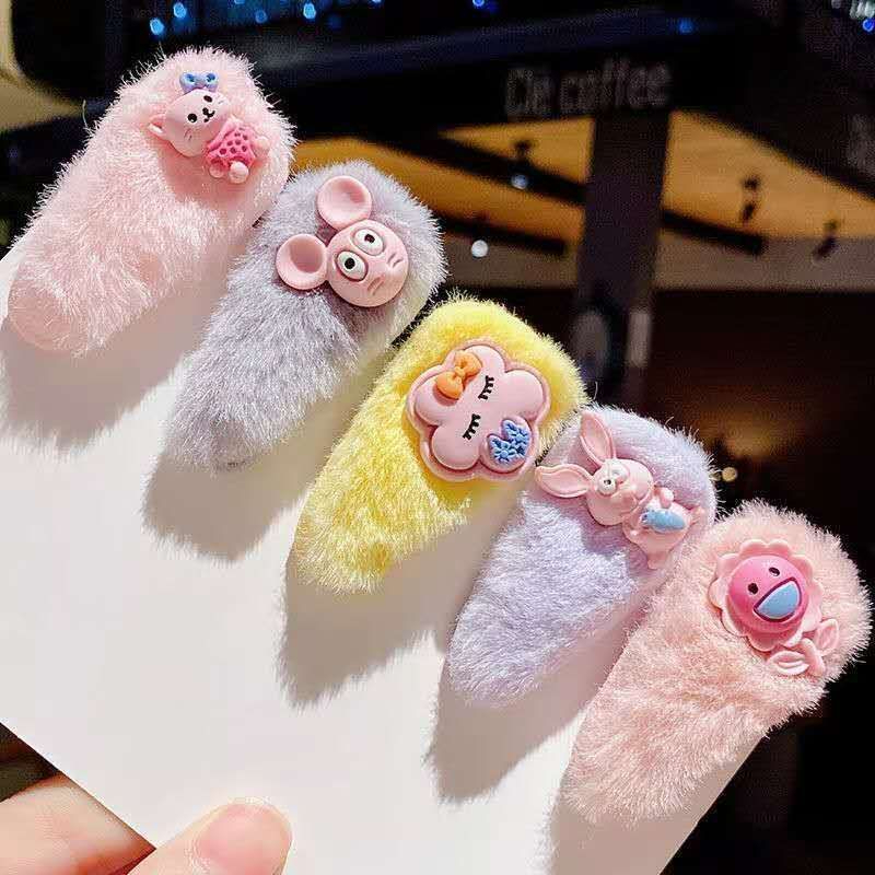 ✨พร้อมส่งจากไทย  กิ๊บติดผม กิ๊บติดผมน่ารักๆ กิ๊ํบติดผม ขนปุยๆ ลายการ์ตูน สุ่ม-Random จำนวน1ชิ้น B-32
