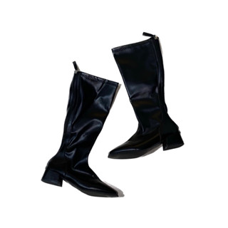 รองเท้าบูทยาวส้นเตี้ย Long Boots in Black ไซส์ 38