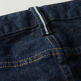 Mc JEANS กางเกงยีนส์ผู้ชาย ริมแดง ทรงกระบอกเล็ก (MC RED SELVEDGE) MATZ070