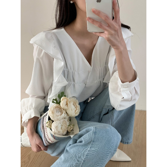 (พร้อมส่งจากไทย) เสื้อสีพื้นตกแต่งระบายผ้าอัดย่นใส่สบาย[I18]