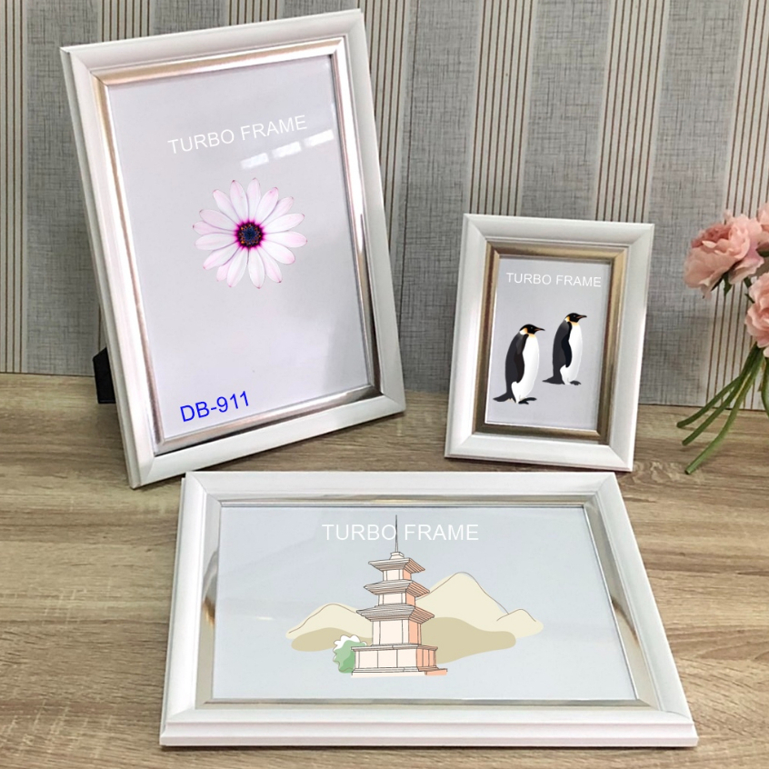 กรอบรูปขาวขอบเงิน กรอบรูปแต่งบ้าน ขนาด 6x8", A5, 8x10" , 8x12" , A4 , 10x12"  **กระจก+ ขาตั้ง +ที่แขวนผนัง**