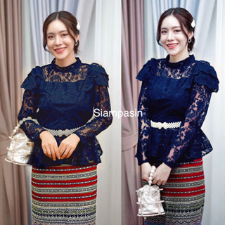 PTT♦️ เสื้อลูกไม้ อก S M ผ้านำเข้า ใส่สบาย สีกรม แขนยาว วีหน้า blouse