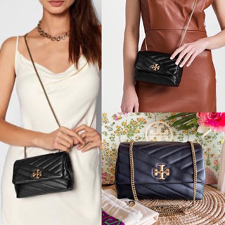 🎀 (สด-ผ่อน) กระเป๋าสะพาย สีดำ 7 นิ้ว 90460 TORY BURCH TORY BURCH  MINI KIRA CHEVRON CROSSBODY BAG BLACK