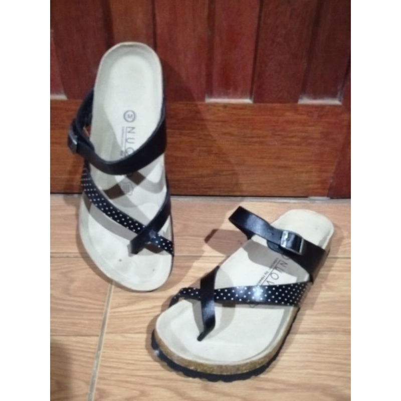 รองเท้าแตะคีบ Nuovo  มือสอง size37