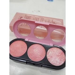 ETUDE HOUSE   3 เฉดสีในตลับเดียวกัน เนื้อเรียบเนียนสวยมีพร้อมแปรงปัดแก้มให้ โทนสีตามภาพ(โล๊ะขาย90฿)