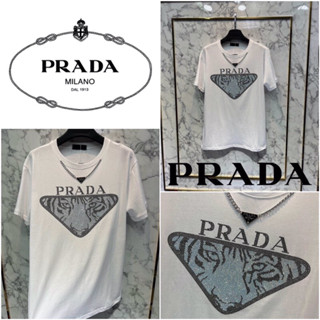 เสื้อยืดแขนสั้น PRADA WITH LOGO