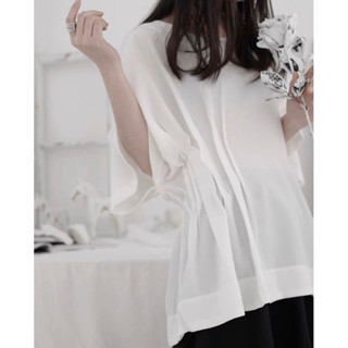 Coco Blouse เสื้อสไตล์ minimal