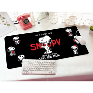 SNOOPY B  SM  แผ่นรอง คีย์บอร์ด รองคีย์บอร์ด keyboard ลาย SNOOPY  B  SM  ขนาด 30 x 70 cm แผ่นหนานุ่ม มียางกันลื่น PMYL