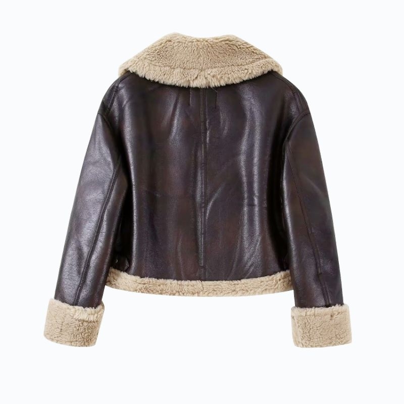 พร้อมส่ง 2สี เสื้อหนังบุขนแกะสีครีมกันหนาว *เริ่มต้นขนาดใหญ่ อ่านขนาดก่อนสั่งค่า* (T121) - รูปที่ 4