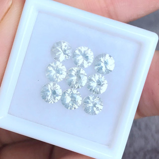 [พร้อมส่ง]พลอยธรรมชาติ  เพทายสีขาวNatural white zircon(not CZ) กลม4-4.5มม Round Brilliant Cut 1pcs