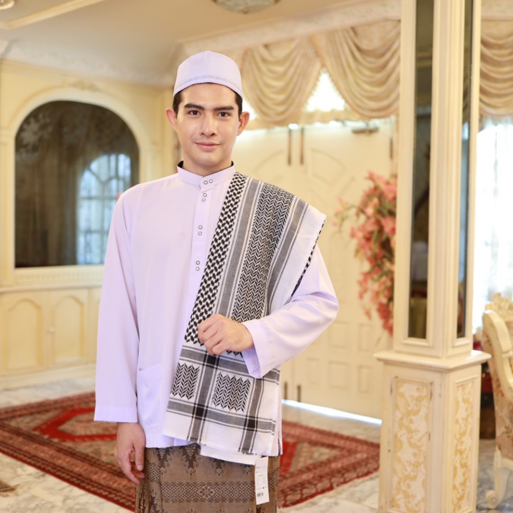 เสื้อกูรงชายแขนยาว ติดกระดุม 2เม็ด สีขาวโอโม่ 3 กระเป๋า (แขนปล่อย) รุ่น SHB05