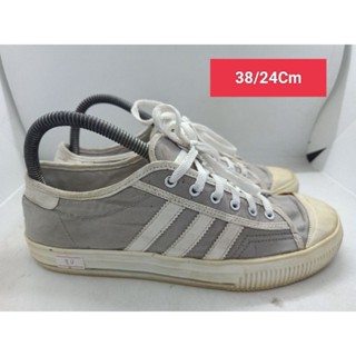 Adidas Size 38 ยาว 24 รองเท้ามือสอง ผู้หญิง ผู้ชาย ผ้าใบ แฟชั่น ทำงาน ลำลอง เดิน  เที่ยว วิ่ง ออกกำลังกาย