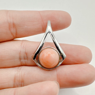 จี้งานวัสดุธรรมชาติ ตัวเรือนตอก G silver