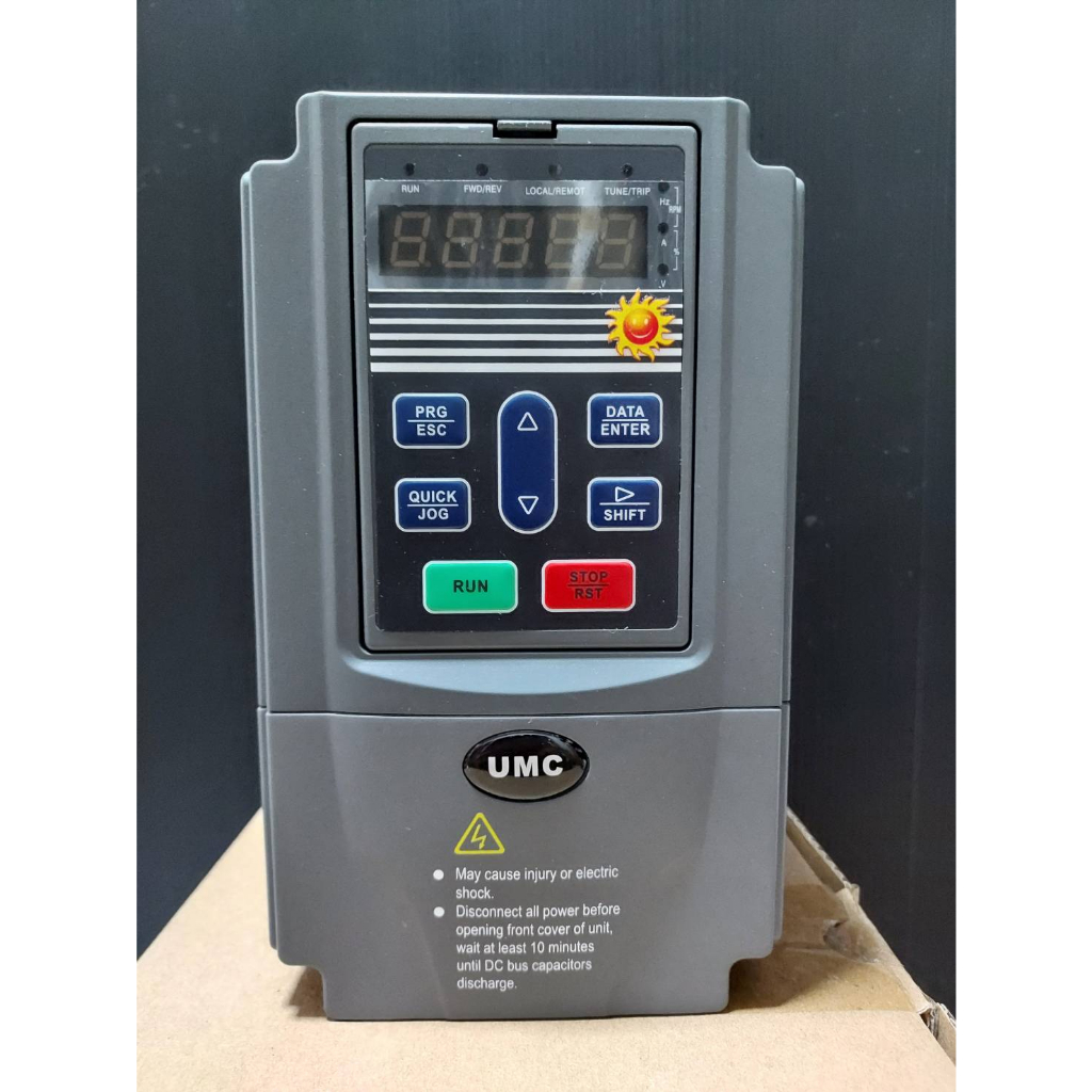 UMC KE300A-01-2R2G-S2 (ประปา) 3แรง3เฟสใหญ่,2.2KW,11A AC 3PH 0-220V 0-300HZ,VDC 160-450V,Solar Pump I