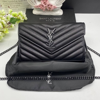 Saint Laurent  Grade Hiend size 23 cm