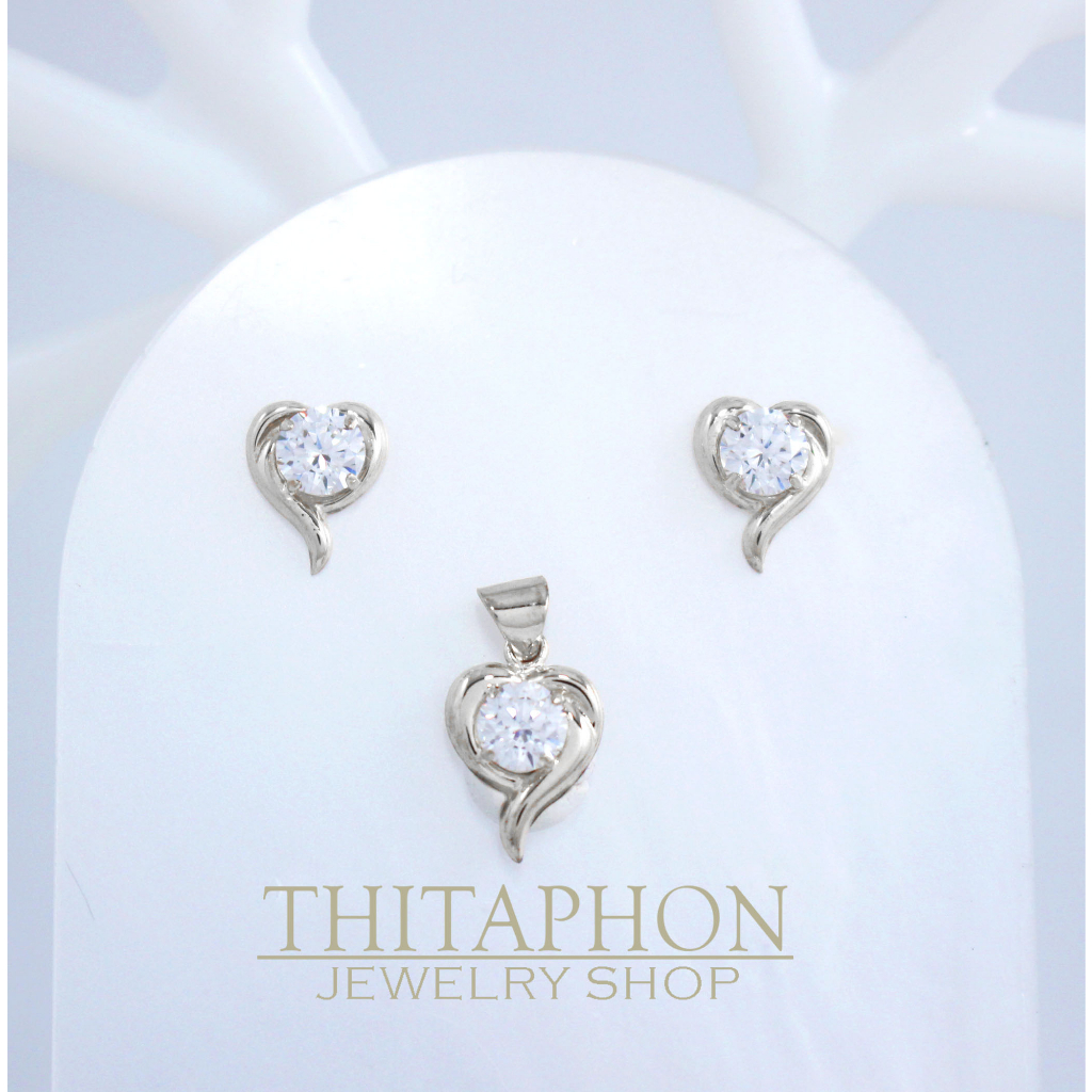 Thitaphon Jewelry ต่างหูเงินแท้925 ต่างหูเงินชุบทอง จี้เงิน จี้สร้อยคอ ทรงหัวใจประดับเพชรCZ *ไม่รวมสร้อย*