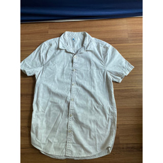 ✅โปร 7x7 เท่านั้น ✅ เสื้อเชิ้ตบุรุษ แขนสั้นลายพราง AIIZ size M สภาพดีมากใส่ครั้งเดียวค่ะ