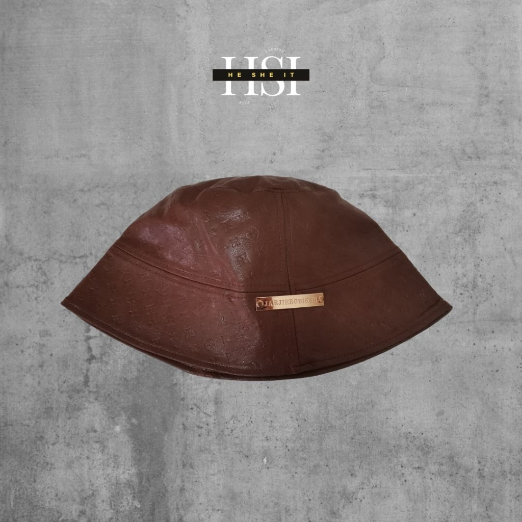 Premium : หมวกบักเก็ตหนัง LV ปั๊มลาย