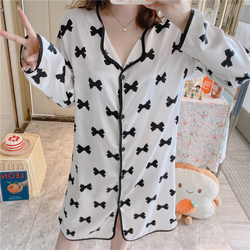 ST520ชุดนอนผ้าไหมน้ำแข็งแขนยาว ⭐พร้อมส่ง⭐ชุดนอนผู้หญิง ชุดนอนเชิ๊ตกระโปรงผ้าซาติน กระดุมหน้า Size M-XXL