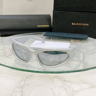 Balenciaga Original  มาพร้อมกล่องแบรนด์ครบชุดค่ะ